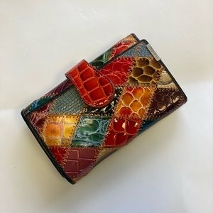 Diamond patch trifold leather wallet